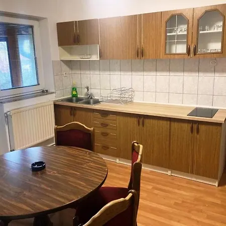 Kraljica 1 Apartament *